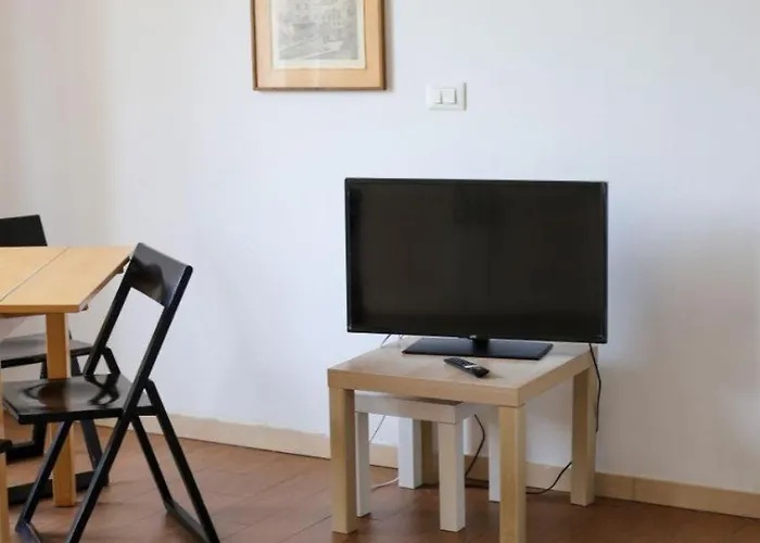 Casa Laura Vicino Ospedale E * 热那亚